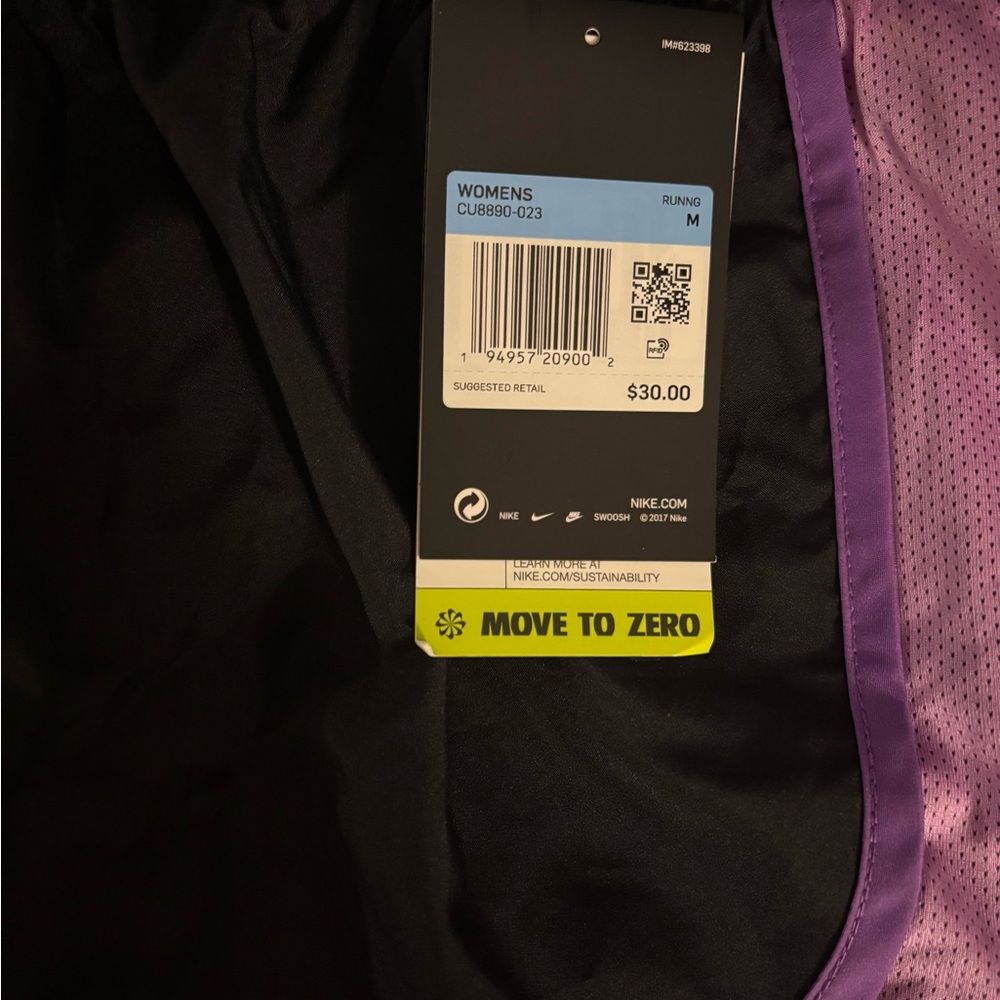 Nike Dri Fit Shorts - Picture 2 of 3